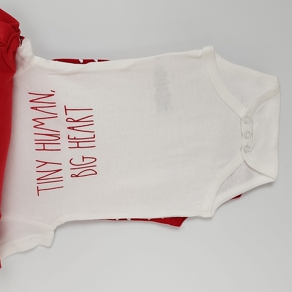 Rae Dunn Baby 3 Onesies Large Letters Red White Print 100% Cotton Size 6-9M - Picture 3 of 8